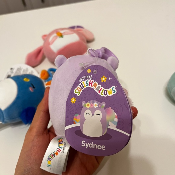 4 Small Squishmallow Keychains - Picture 9 of 11